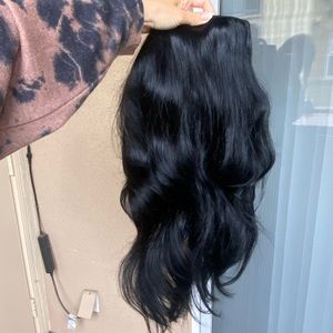 22” LAYERED Halocouture extension in BLACK #1 🖤 EXCELLENT CONDITION!